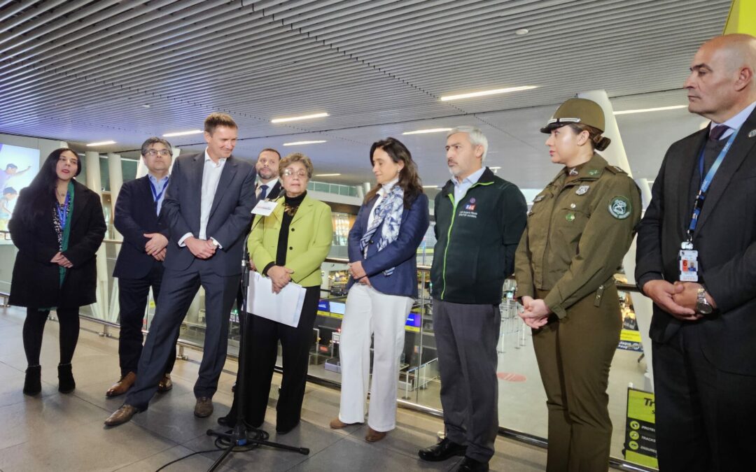 MOP y Aeropuerto de Santiago lanzan plan de acción ante 380 mil personas que viajarán durante estas Fiestas Patrias