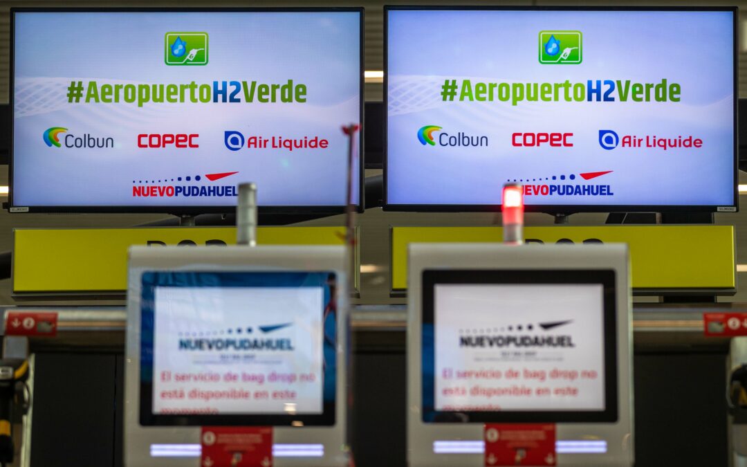 Aeropuerto de Santiago lanza plan para convertirse en el primero de América Latina en operar con hidrógeno verde y acelerar su meta de descarbonización