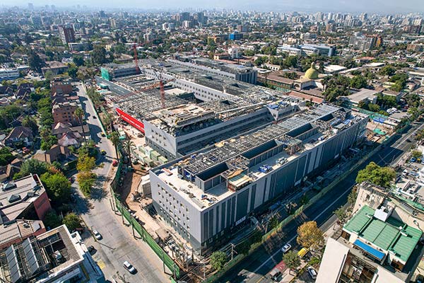 Concesionaria de Hospital del Salvador asegura que el recinto finalmente se inaugurará en junio de 2025