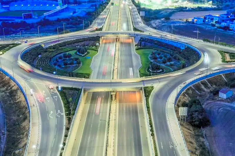 Consorcio entre Acciona, Ferrovial y Sacyr se adjudica gigantesca autopista en Perú por US$ 3.400 millones