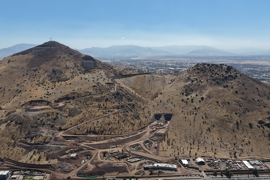 Túnel Lo Ruiz llega al 20% de avance: autoridades visitan obras del proyecto que descongestionará el Nudo Quilicura
